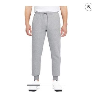 *Puma men's embossed drawstring jogger